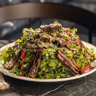 სტეიკ სალათი