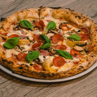 Pizza Capricciosa atrevida