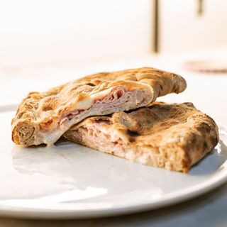 Pizza calzone