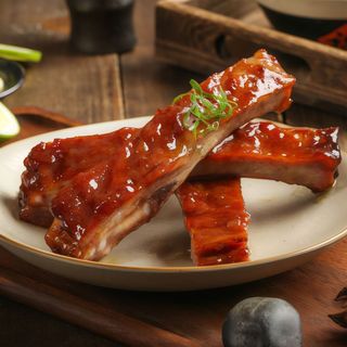 Costillas Con Salsa De Guo-Yu