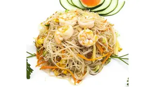 Spaghetti di riso con gamberi