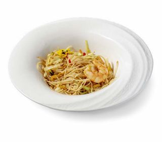 744. Spaghetti di riso con frutti di mare