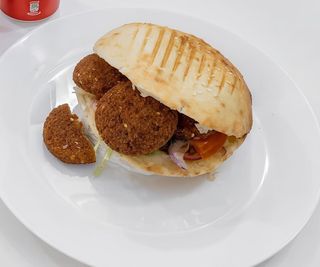Panino falafel