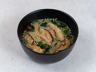 Miso zupa z shiitake (470g)