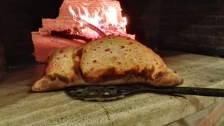  Ripieno--ricotta, fior di latte, salame dolce
