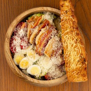 Цезар з Куркою і Беконом