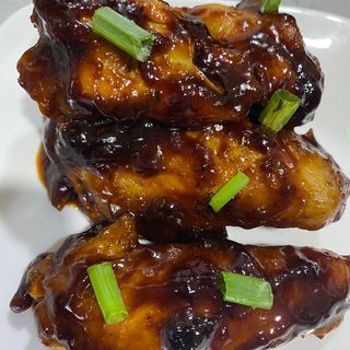 BBQ WINGS