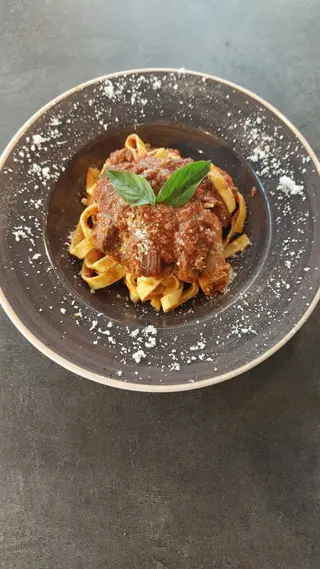 Tagliatelle Al Ragú De Carne
