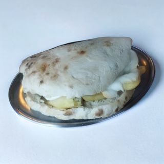 Paninopizza salsiccia,patatine fritte