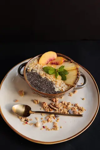  Taça Smothie de Abacaxi, Banana e Pêssego