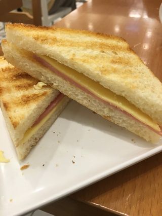 Sándwich mixto(con papas fritas)