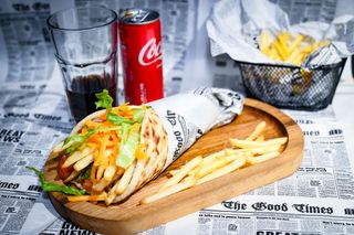 Western Gyros + pomfrit + Coca-Cola