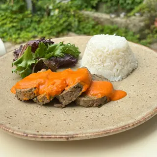 Rolo de Carne com Espinafres e Queijo 