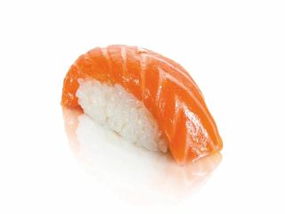 Суши с лососем