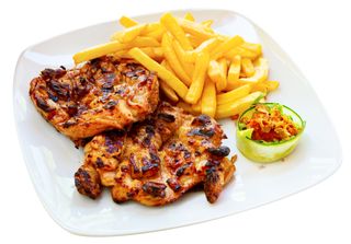 Pulpe de pui cu cartofi pai