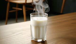 Топло мляко