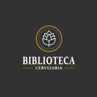 Batatas com molho de francesinha e queijo