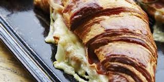 Croissant  Escalope