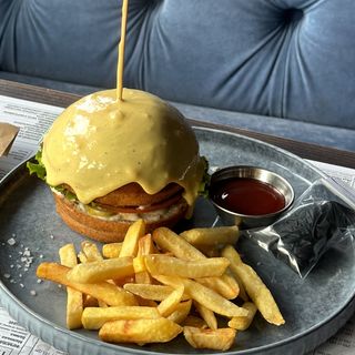 Фірмовий  бургер“STAR CHEESE” 