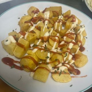 Ración De Patatas Mixtas