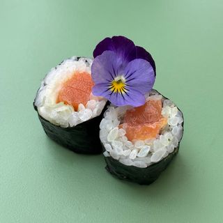 BABY SALMAO HOSOMAKI