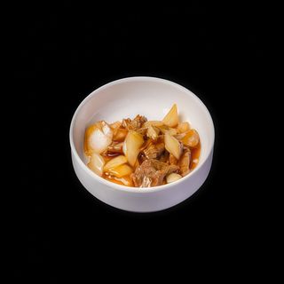 171. Manzo con cipolla