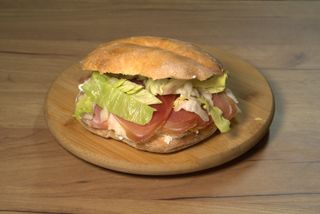 Sendvič sa Njeguškim pršutom