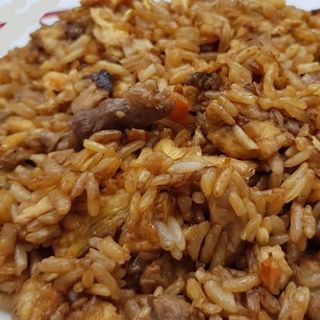 Arroz frito con ternera