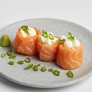 Geisha De Salmón Y Aguacate (3 uds.)