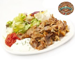 Platos Combinados mixto grande con 2 pan de pitas y 2 bebidas y Queso