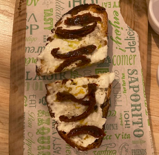 Bruschetta con burrata