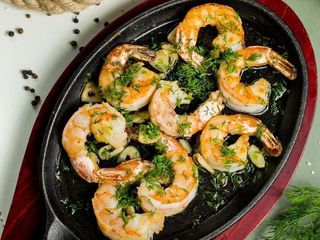 1. Смажені креветки