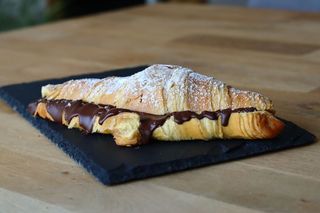 Croissant Chocolate Negro