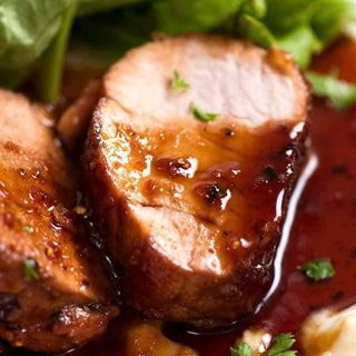 Свински карета мариновани с мед и билки (220г)