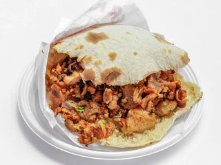 Panino di pizza kebab