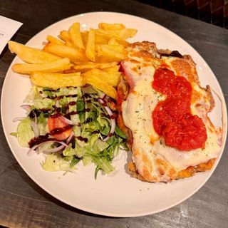 Scaloppina Di Vitello alla napolitana