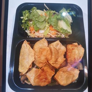 Pierogi z surówką 350g