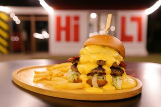 სამმაგი 4 ყველის ბურგერი