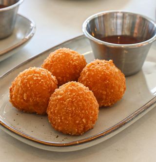 Bolas de Mac & Cheese (x4)
