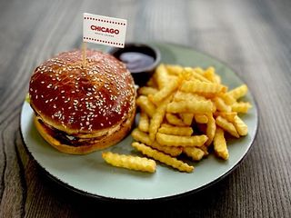 Бургер з телятиною (420g)