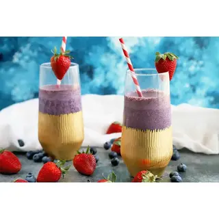 Smoothies Mango, Strawberry Cocktail