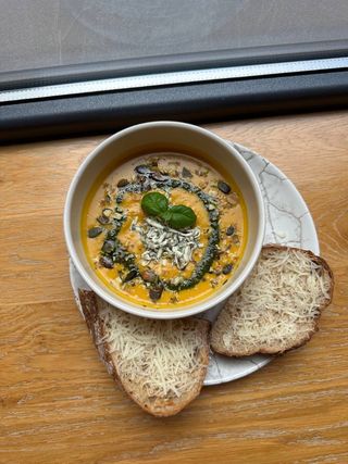 Гарбузовий крем-суп з дорблю