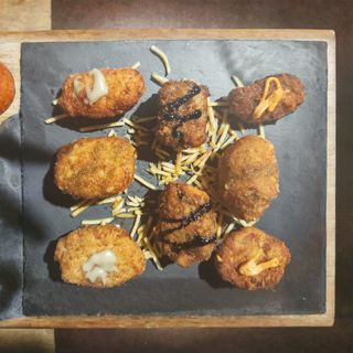 Croquetas caseras de gambón