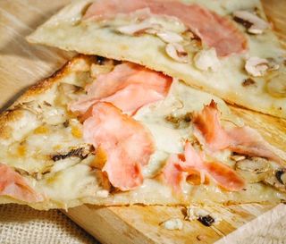 Pizza boscaiola al spicchio 