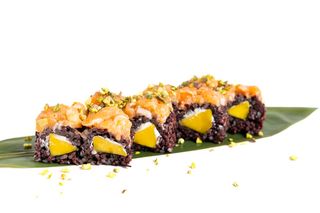 54. Black salmon roll - 8 pezzi