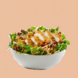 Ensalada de pollo crujiente
