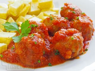 Albóndigas con tomate