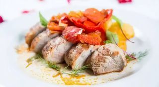 138. Maiale con verdure