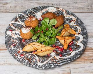 Surtido Mezzes Calientes (8 Uds.)