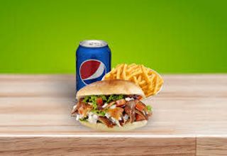 Menú Kebab Con Patatas Y Bebida